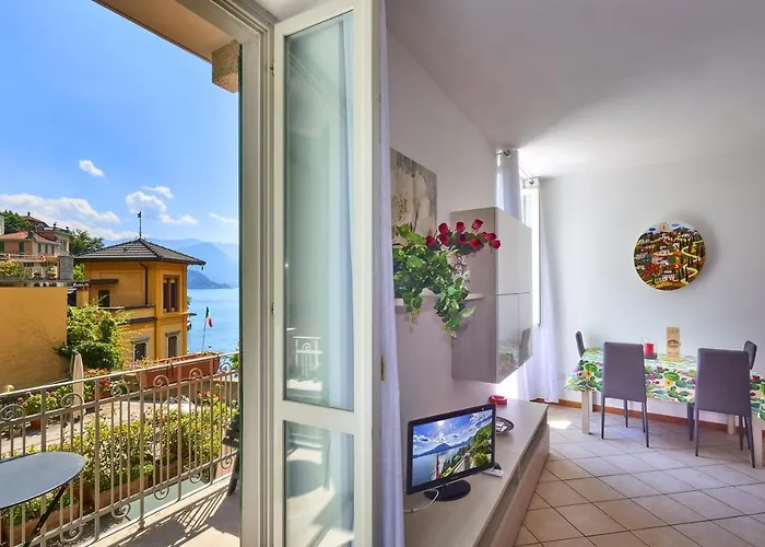Perfect Place 2 Apartment Varenna