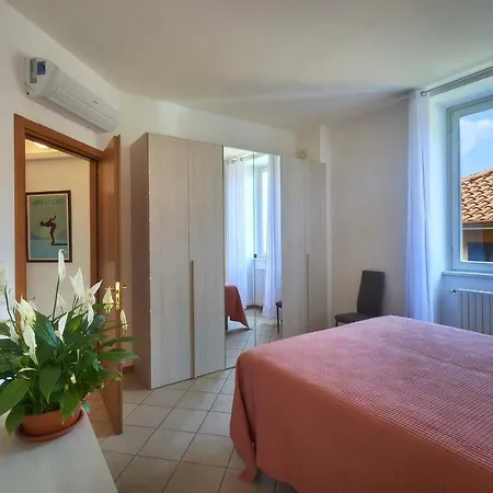 Perfect Place 2 Apartamento Varenna
