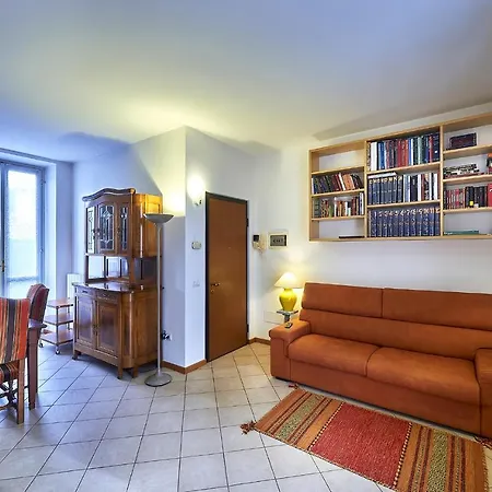 Perfect Place 2 Apartament Varenna