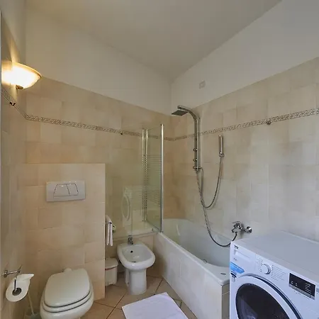 Perfect Place 2 Apartament Varenna